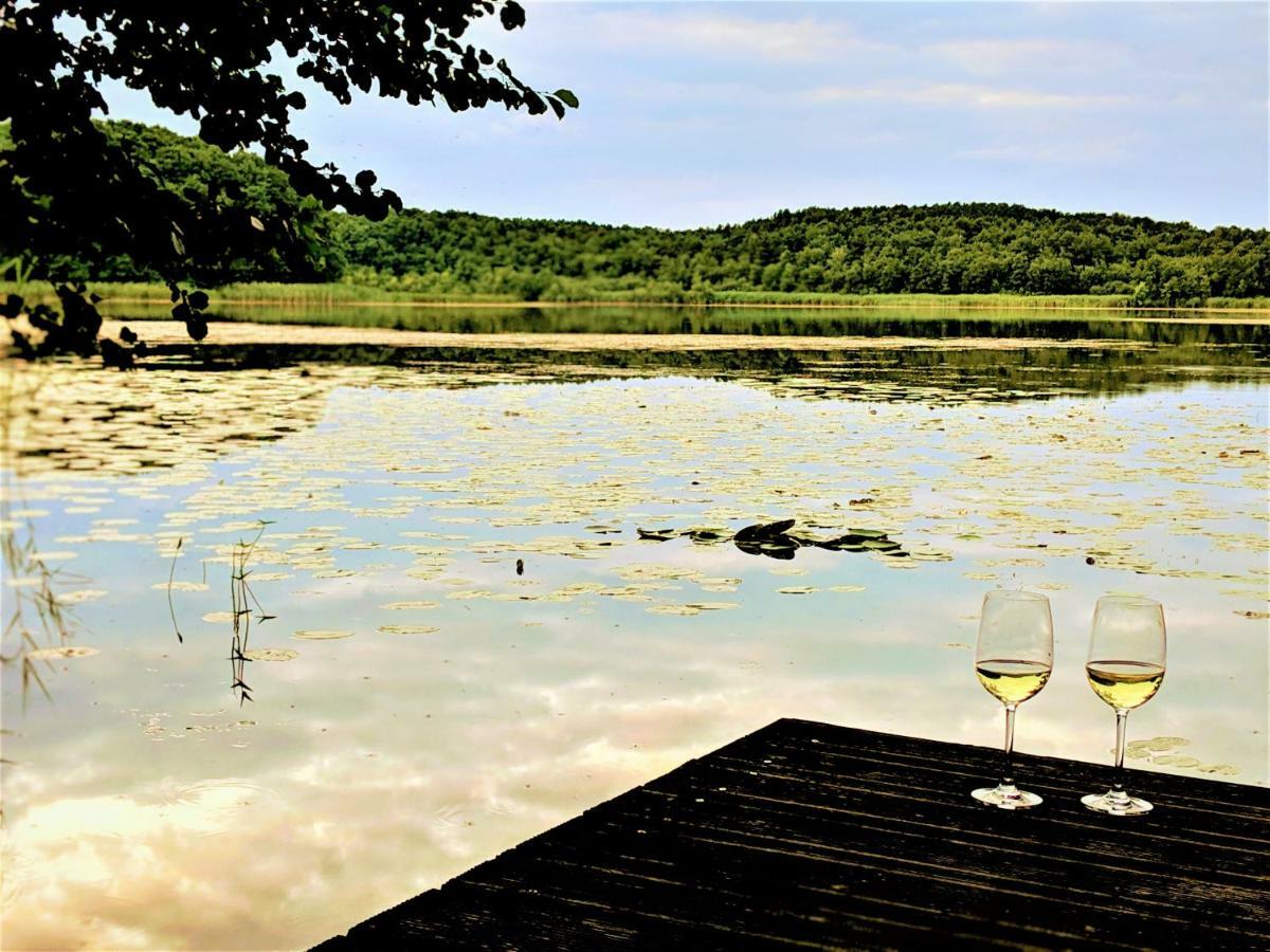 Ferienhaus Am See Wesenberg Zewnętrze zdjęcie